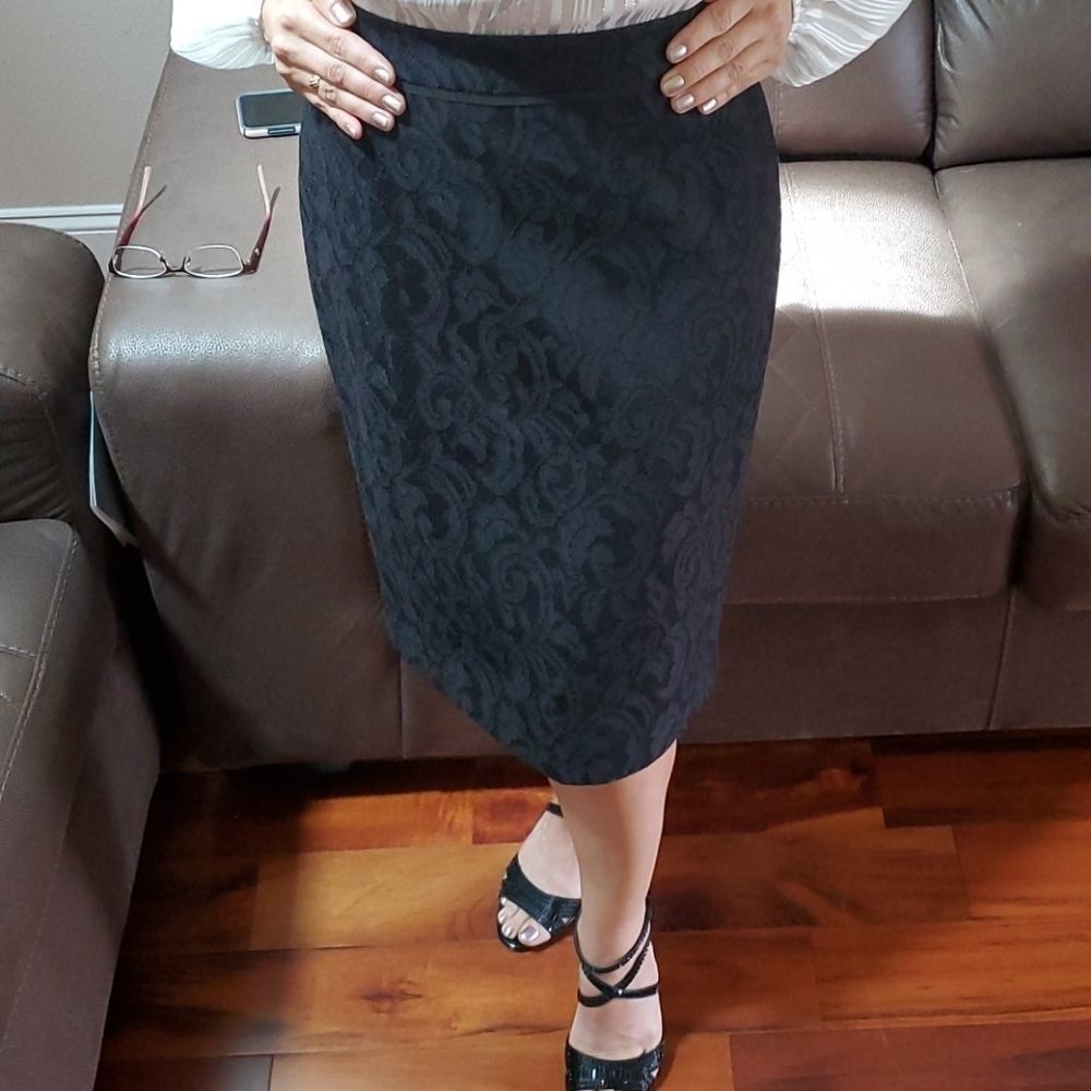 NWT Ann Taylor Black Lace Pencil Skirt - Picture 1 of 8